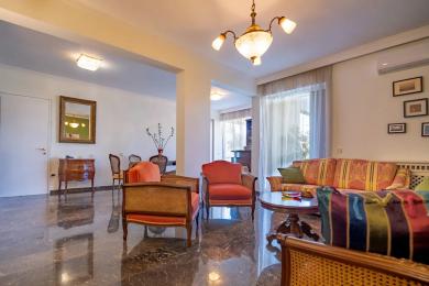 ΓΛΥΦΑΔΑ Κέντρο, Ανακαινισμένο Διαμέρισμα 125 τ.μ., 3ου Ορόφου